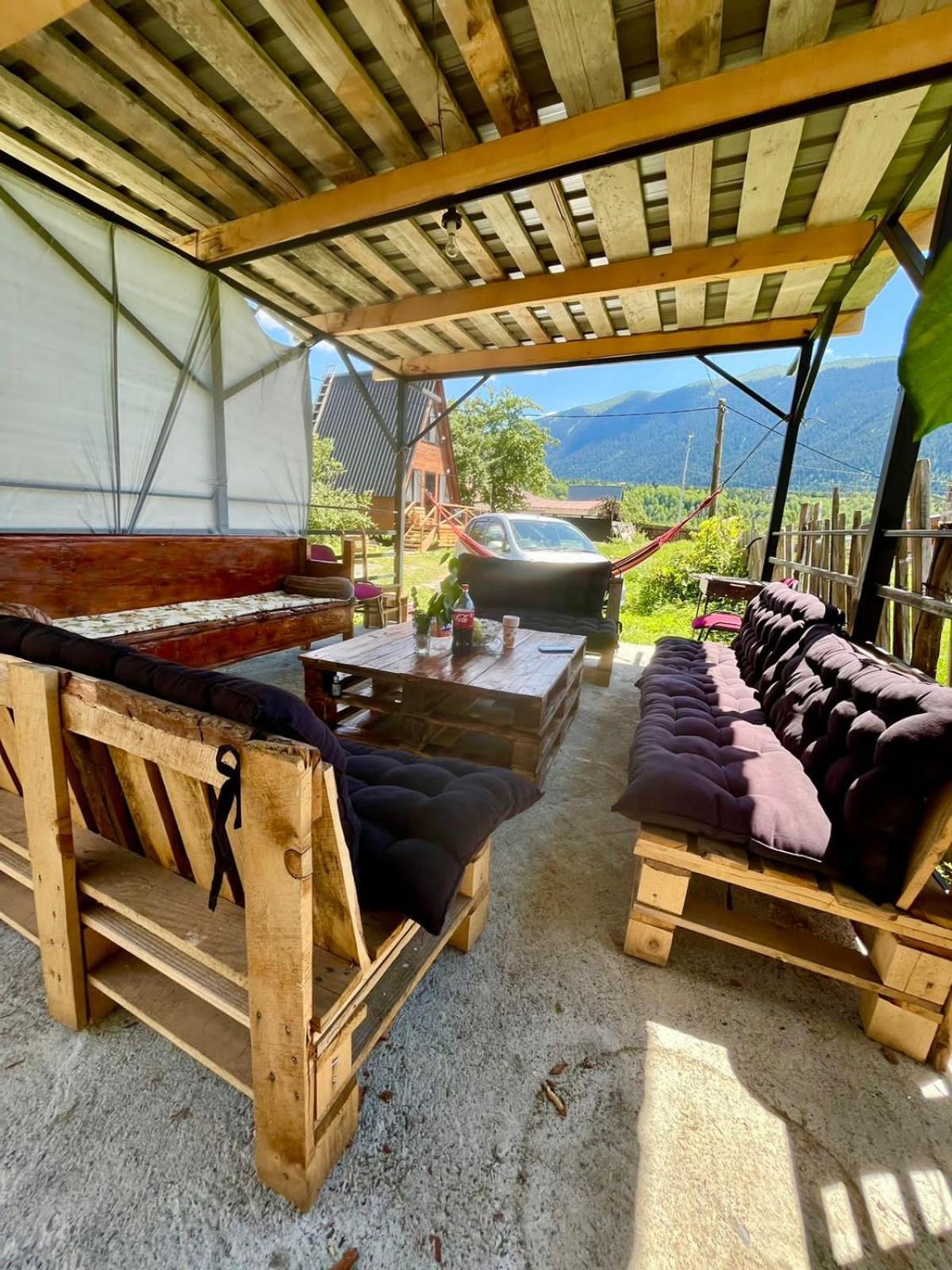 Lela Guest House Mestia Exterior photo